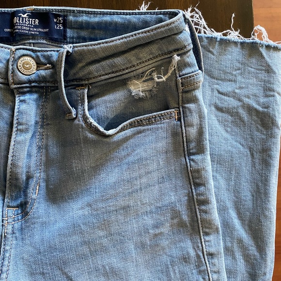 Hollister curvy high rise crop slim straight jeans - Picture 6 of 7